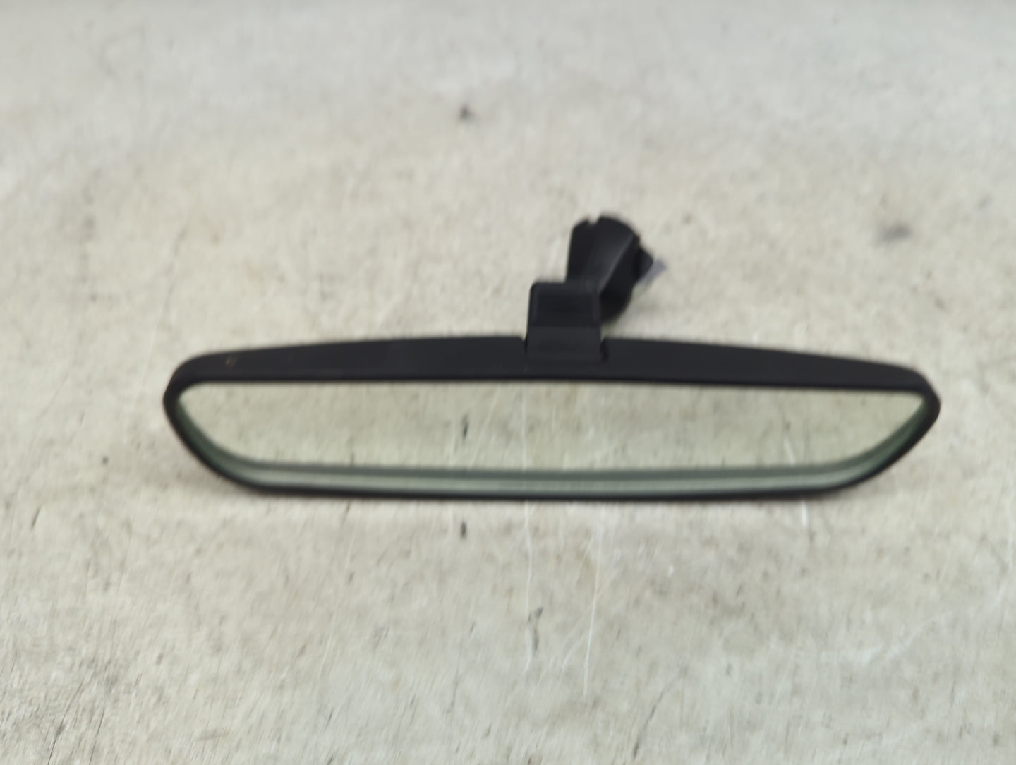 2019 Nissan Rogue Interior Rear View Mirror Replacement OEM P/N:E4 011681 E4 03I681 Fits OEM Used Auto Parts - Oemusedautopa