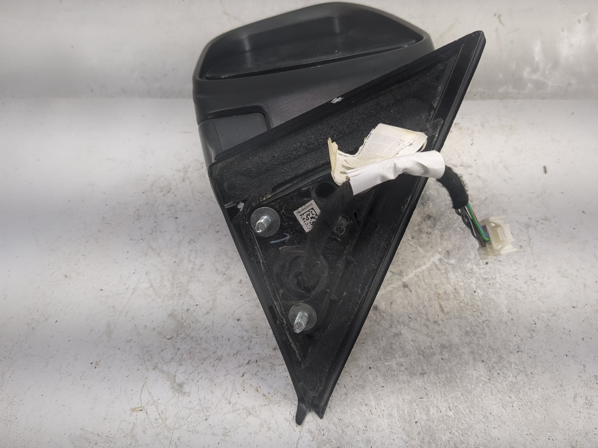 2017-2020 Nissan Rogue Driver Side View Mirror - Left Door Mirror OEM Used - Oemusedautoparts1.com