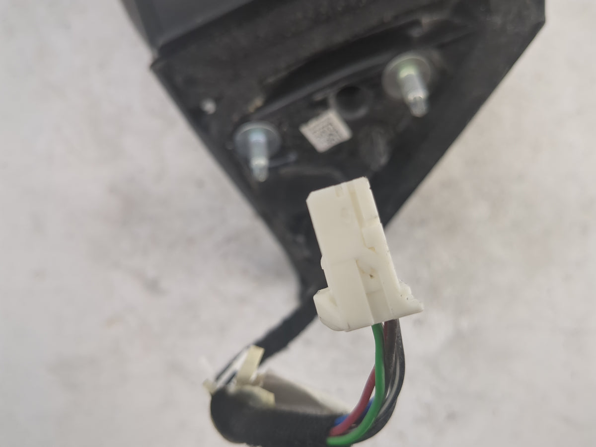 2017-2020 Nissan Rogue Driver Side View Mirror - Left Door Mirror OEM Used - Oemusedautoparts1.com