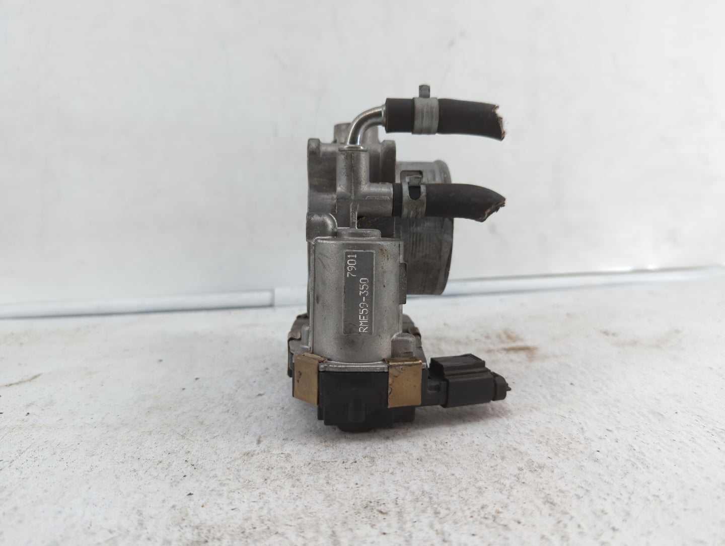 2014-2019 Nissan Rogue Throttle Body P/N:17090100498 3TA60-01 C, 3TA60-01 B Fits Fits 2013 2014 2015 2016 2017 2018 2019 OEM