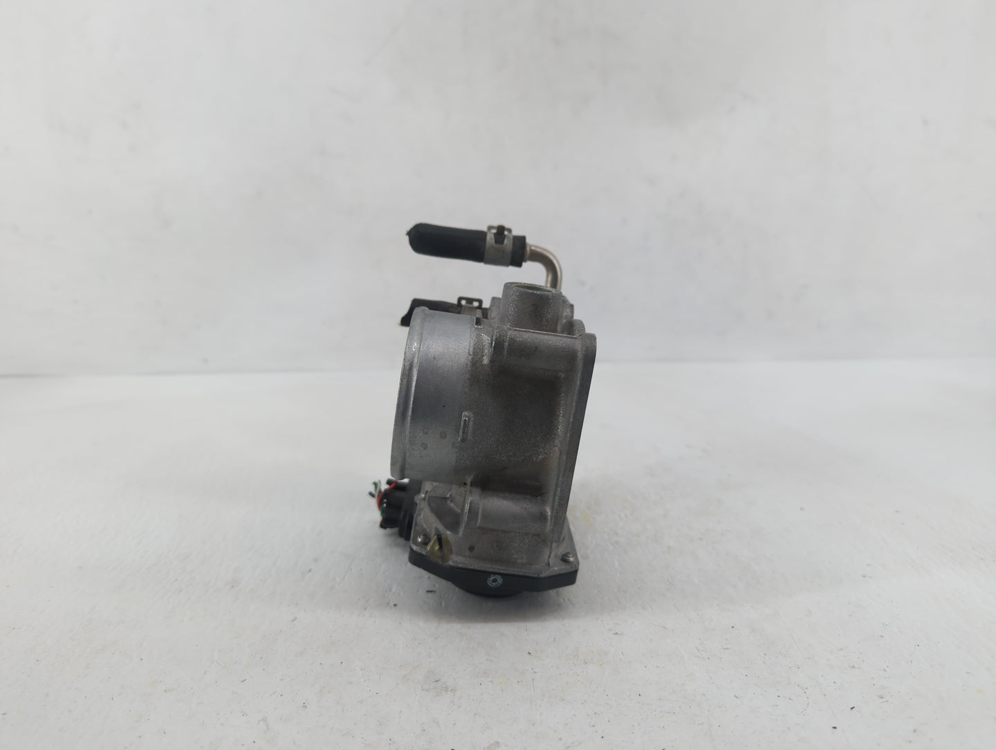 2014-2019 Nissan Rogue Throttle Body P/N:3TA60-01 C 3TA60-01 B, 3TA60-01 A Fits Fits 2013 2014 2015 2016 2017 2018 2019 OEM 