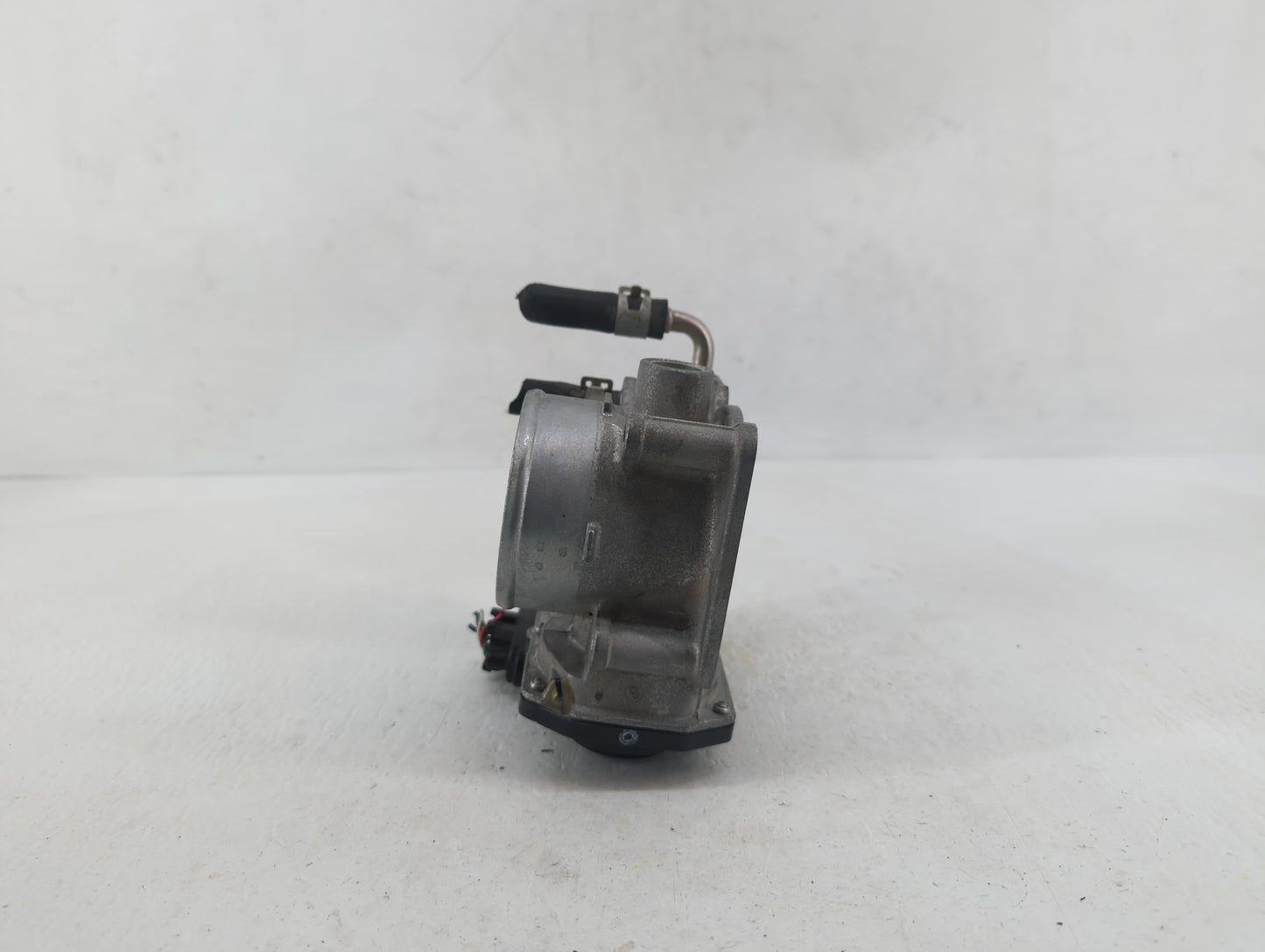 2014-2019 Nissan Rogue Throttle Body P/N:3TA60-01 C 3TA60-01 B, 3TA60-01 A Fits Fits 2013 2014 2015 2016 2017 2018 2019 OEM 