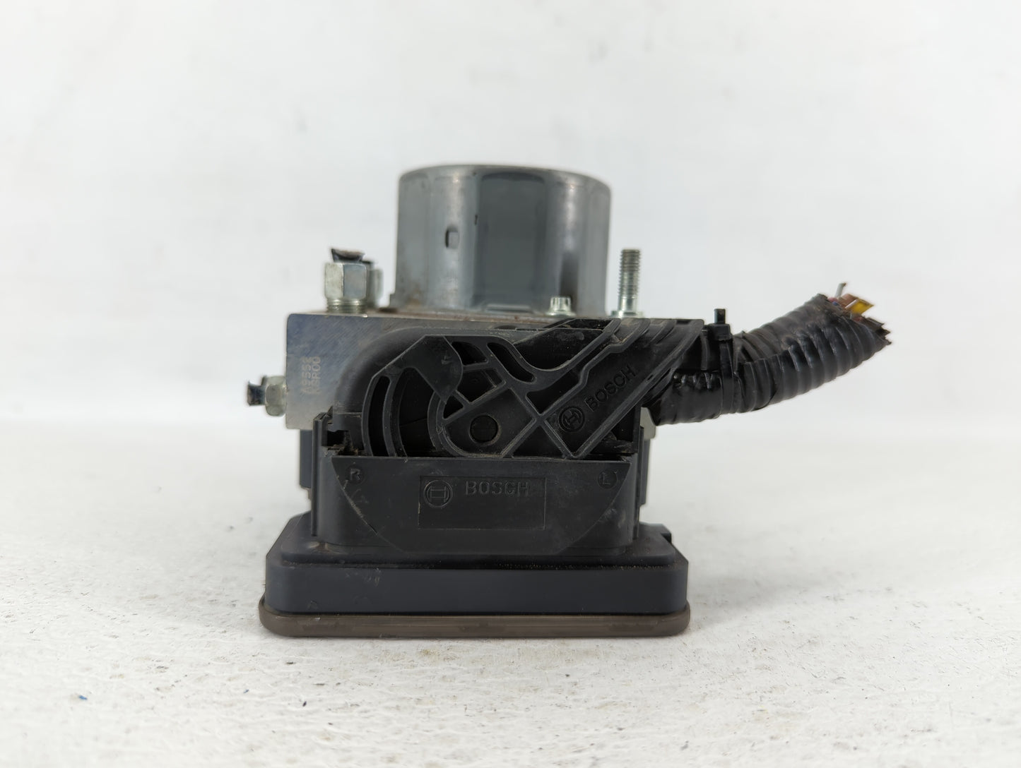 2019-2020 Nissan Rogue ABS Pump Control Module Replacement P/N:47660 7FM0A 47660 7FM1A Fits Fits 2019 2020 OEM Used Auto Par