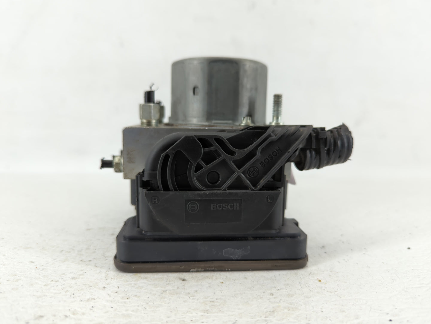 2019-2020 Nissan Rogue ABS Pump Control Module Replacement P/N:47660 7FM0A 47660 7FM1A, 47660 7FM5A Fits Fits 2019 2020 OEM 