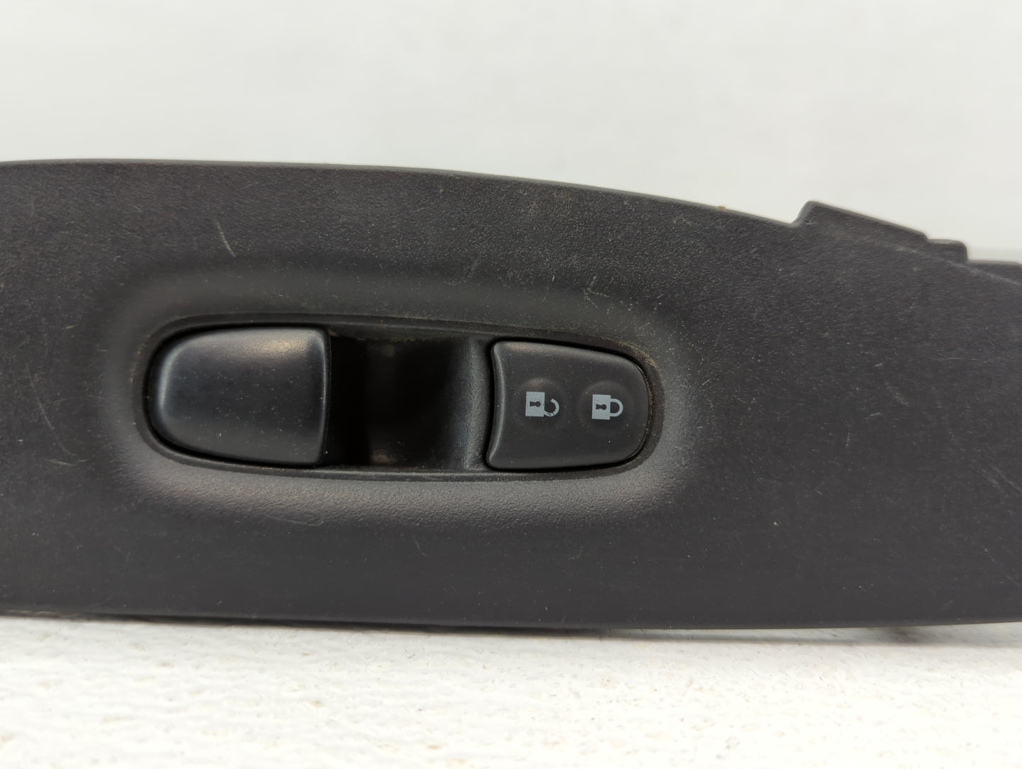 2019 Nissan Rogue Driver Left Rear Power Window Switch 25411 1ka5a - Oemusedautoparts1.com
