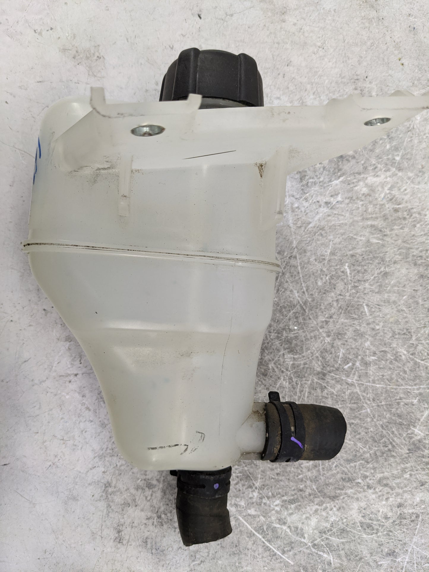 2017-2019 Nissan Rogue Radiator Coolant Overflow Expansion Tank Bottle - Oemusedautoparts1.com