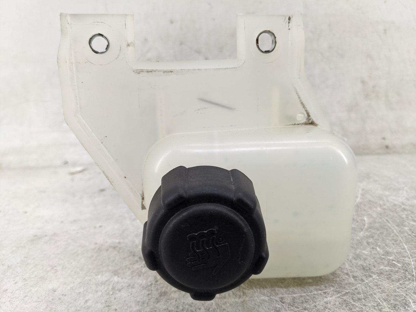 2017-2019 Nissan Rogue Radiator Coolant Overflow Expansion Tank Bottle - Oemusedautoparts1.com
