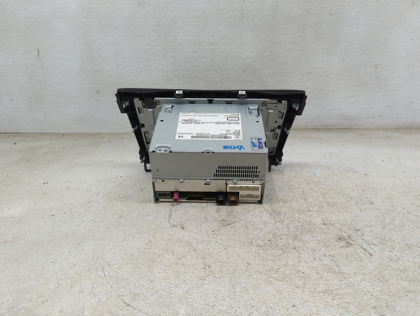 2019 Nissan Rogue Radio AM FM Cd Player Receiver Replacement P/N:2591A8FM0B AIVIP32R0, YBN-AIVIP32R0, TT3350 Fits OEM Used A