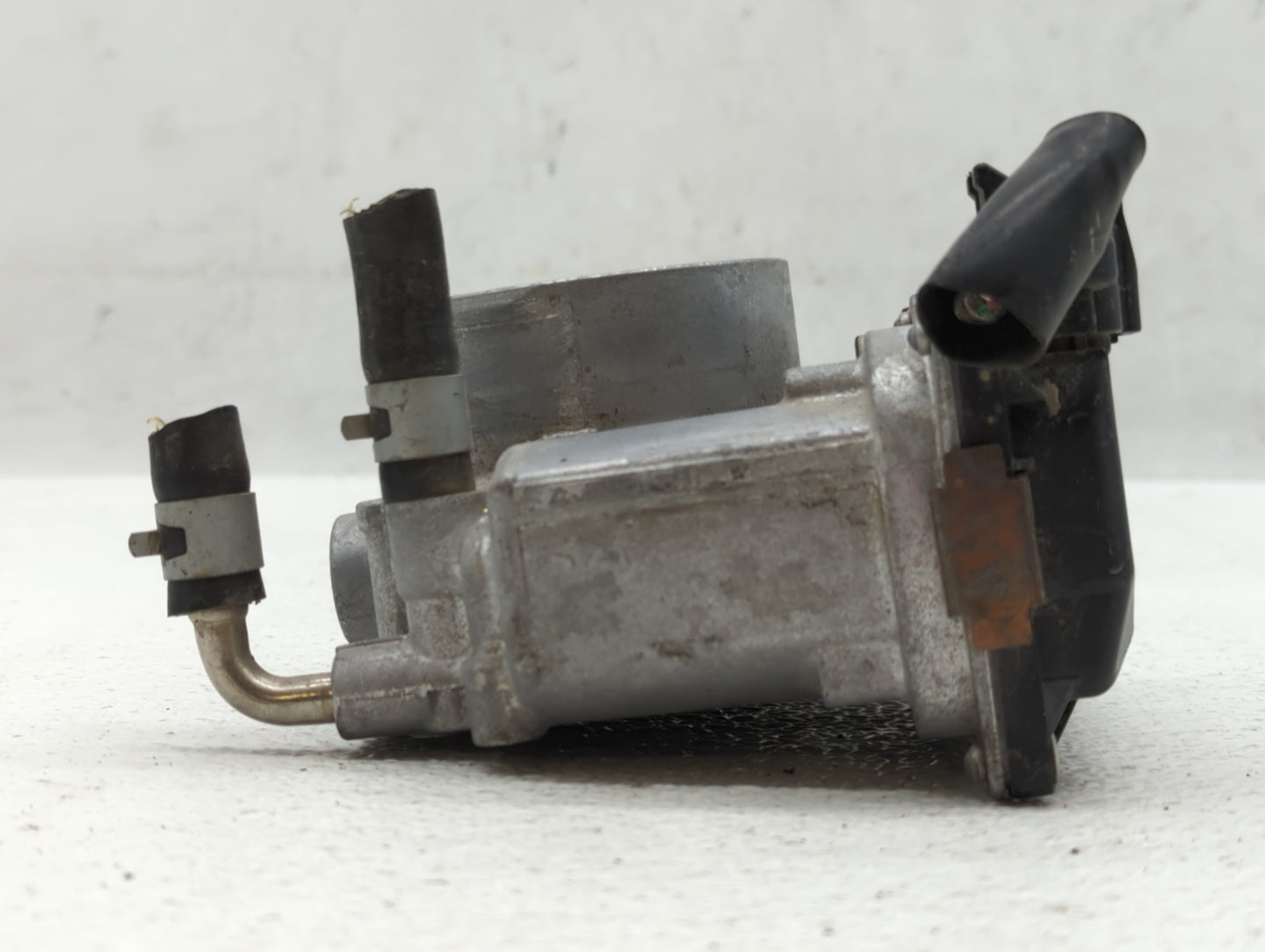 2014-2020 Nissan Rogue Throttle Body P/N:3TA60-01 C Fits Fits 2013 2014 2015 2016 2017 2018 2019 2020 OEM Used Auto Parts - 