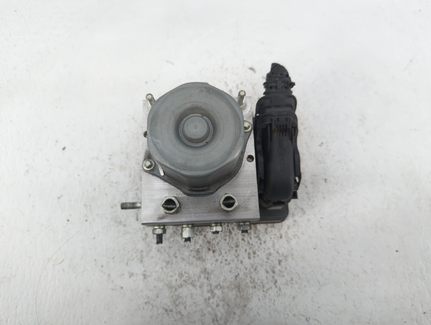 2019-2020 Nissan Rogue ABS Pump Control Module Replacement P/N:47660 75V0A Fits Fits 2019 2020 OEM Used Auto Parts - Oemused