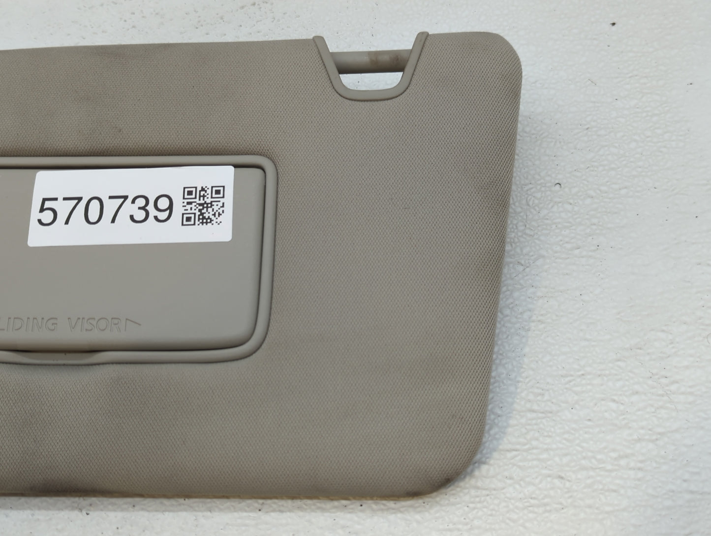 2018-2020 Nissan Rogue Sun Visor Shade Replacement Passenger Right Mirror Fits Fits 2018 2019 2020 OEM Used Auto Parts - Oem