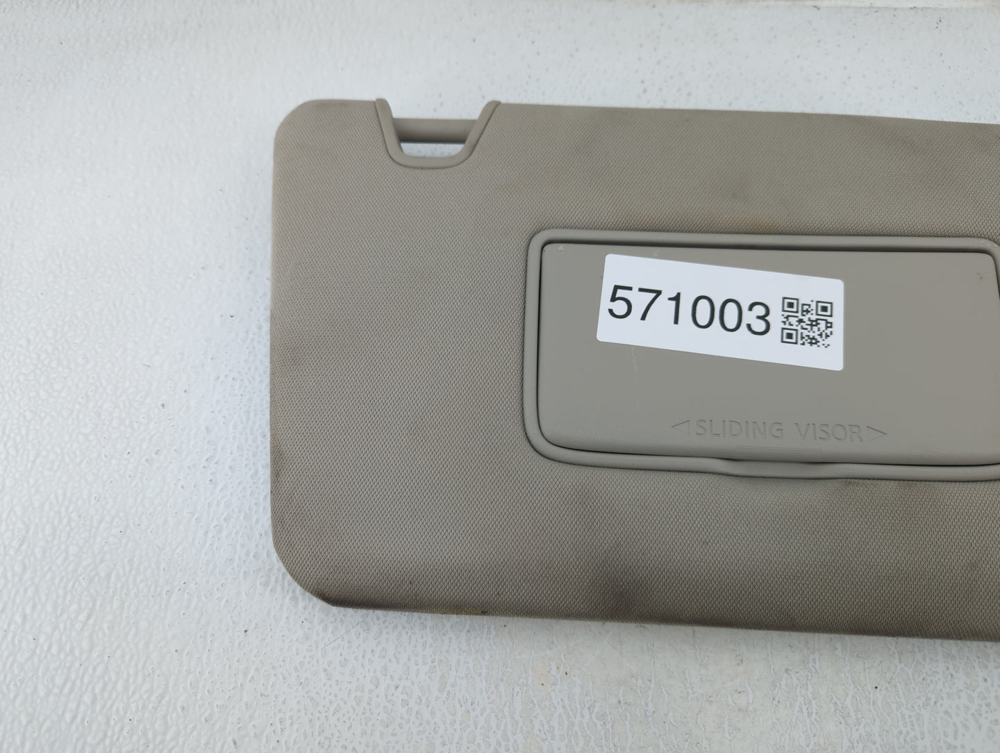 2018-2020 Nissan Rogue Sun Visor Shade Replacement Passenger Right Mirror Fits Fits 2018 2019 2020 OEM Used Auto Parts - Oem