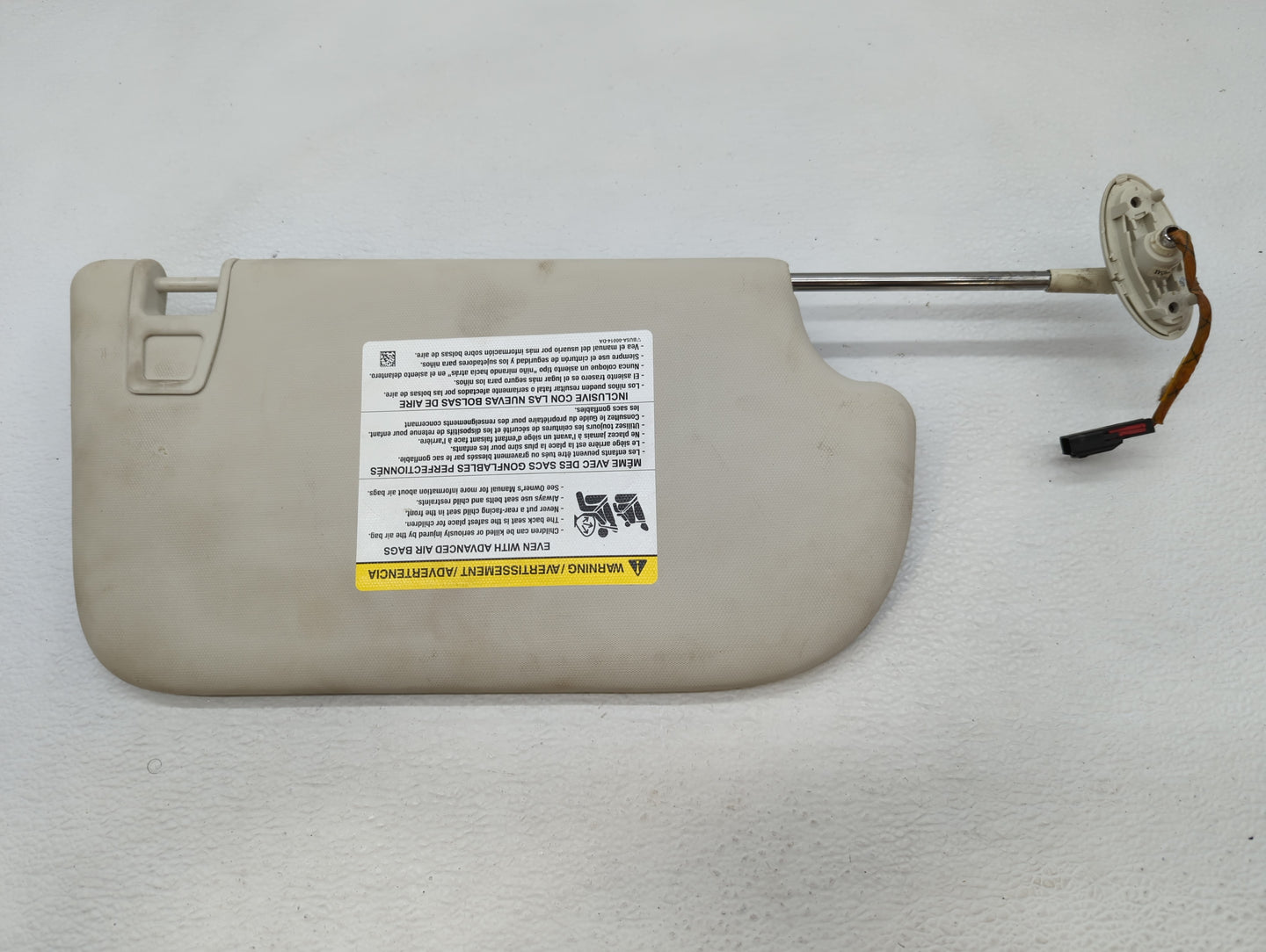 2018-2020 Nissan Rogue Sun Visor Shade Replacement Driver Left Mirror Fits Fits 2018 2019 2020 OEM Used Auto Parts - Oemused