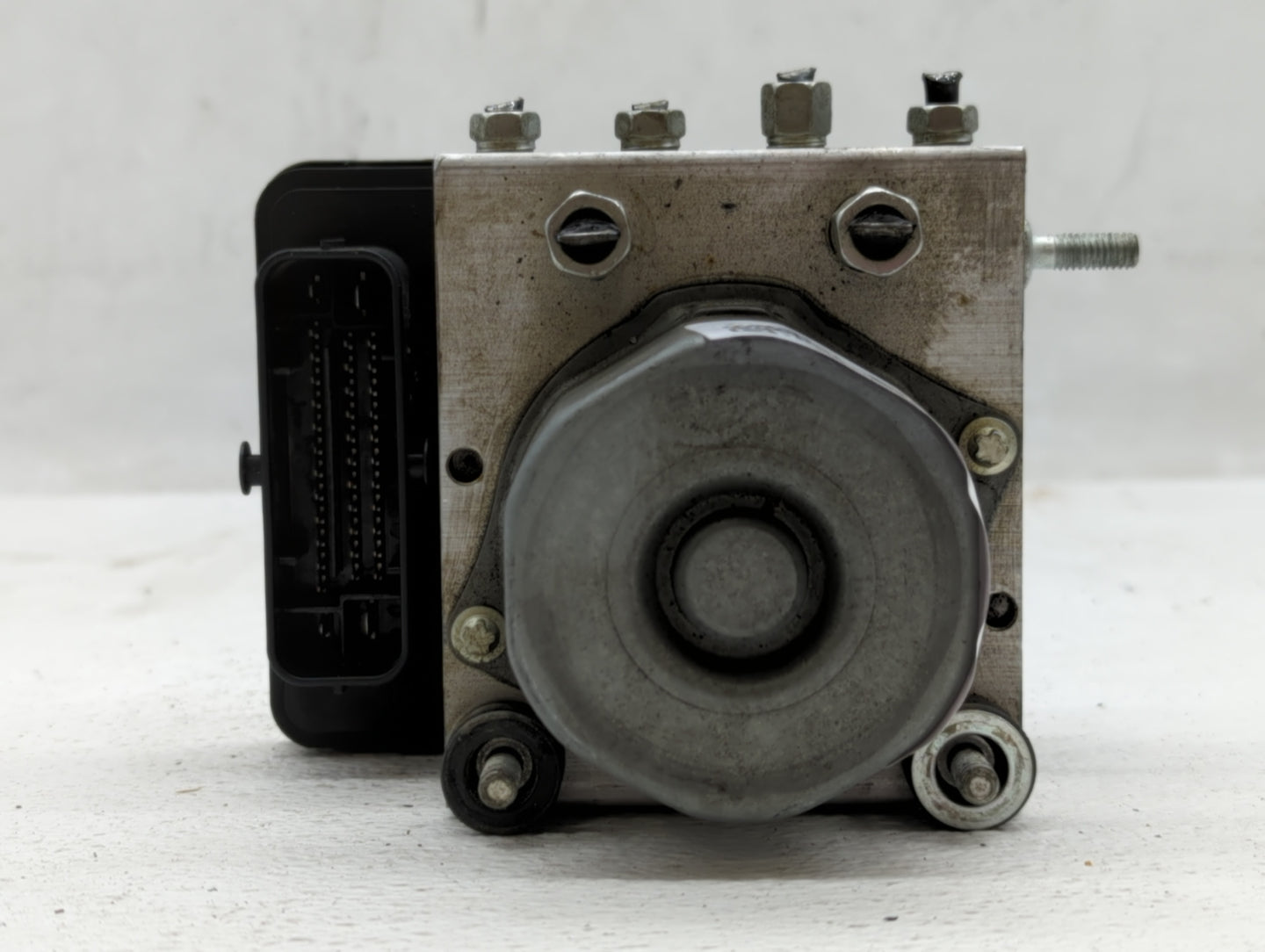2019-2020 Nissan Rogue ABS Pump Control Module Replacement P/N:47660 7FL4A 47660 75V0A Fits Fits 2019 2020 OEM Used Auto Par