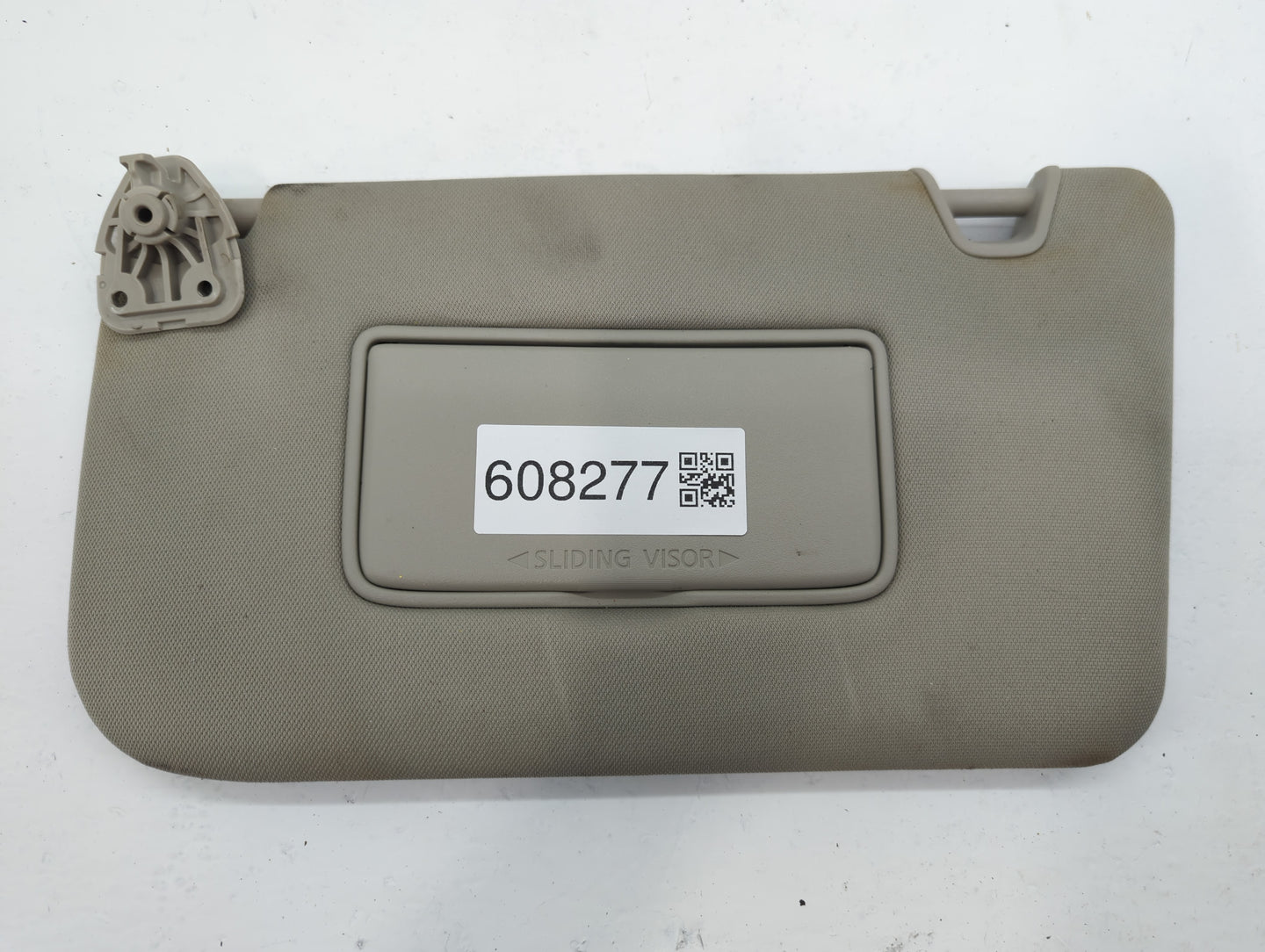 2018-2020 Nissan Rogue Sun Visor Shade Replacement Passenger Right Mirror Fits Fits 2018 2019 2020 OEM Used Auto Parts - Oem