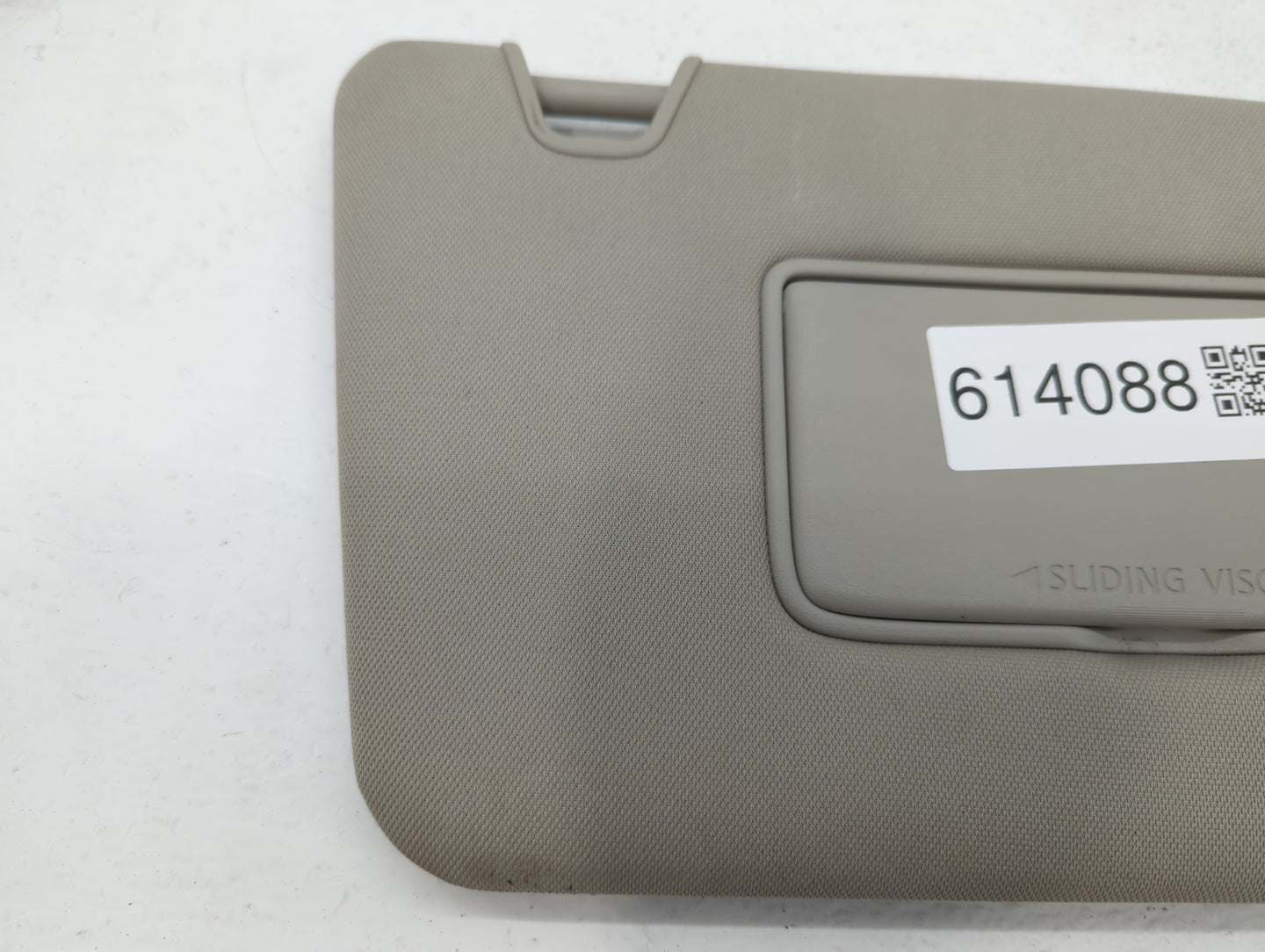 2018-2020 Nissan Rogue Sun Visor Shade Replacement Passenger Right Mirror Fits Fits 2018 2019 2020 OEM Used Auto Parts - Oem