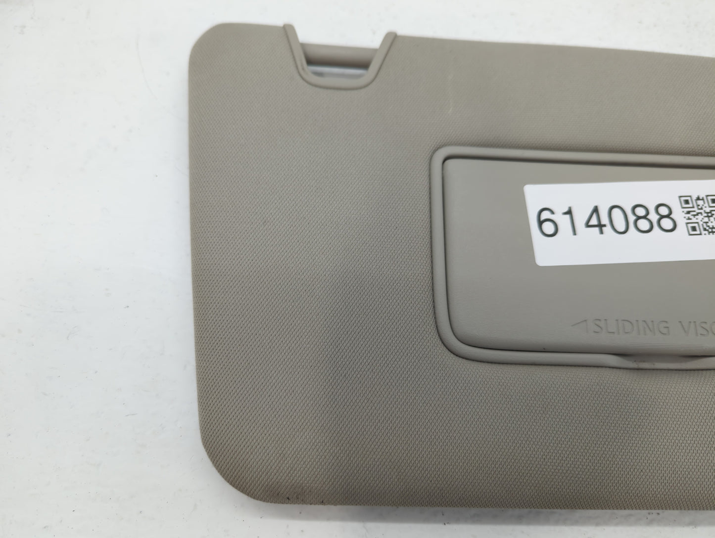 2018-2020 Nissan Rogue Sun Visor Shade Replacement Passenger Right Mirror Fits Fits 2018 2019 2020 OEM Used Auto Parts - Oem