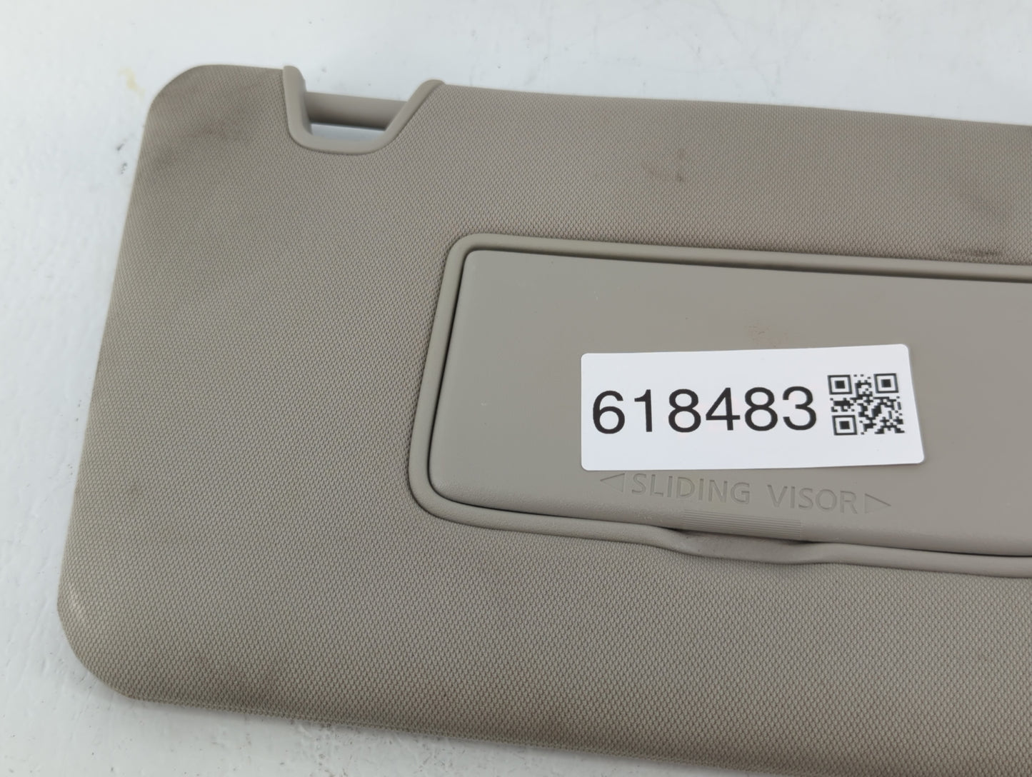 2018-2020 Nissan Rogue Sun Visor Shade Replacement Passenger Right Mirror Fits Fits 2018 2019 2020 OEM Used Auto Parts - Oem