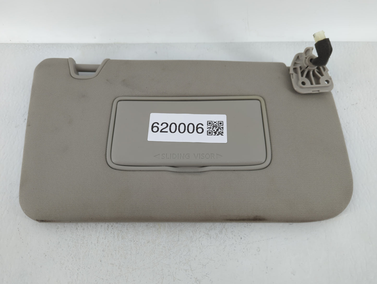 2018-2020 Nissan Rogue Sun Visor Shade Replacement Passenger Right Mirror Fits Fits 2018 2019 2020 OEM Used Auto Parts - Oem
