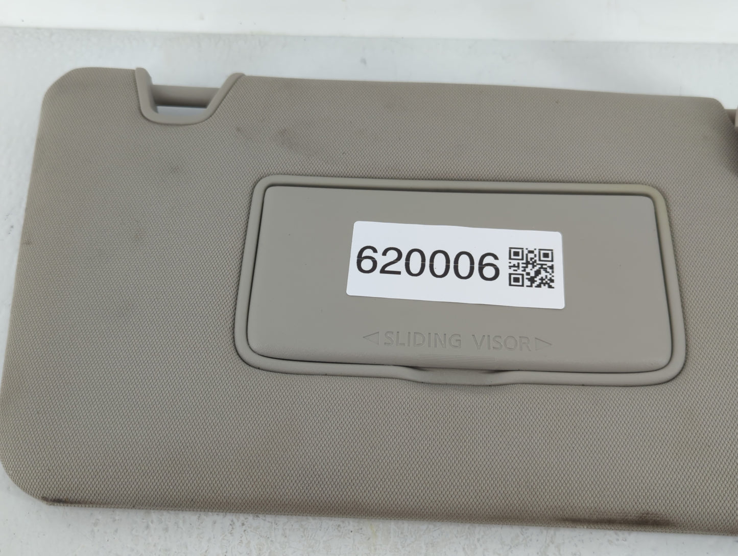 2018-2020 Nissan Rogue Sun Visor Shade Replacement Passenger Right Mirror Fits Fits 2018 2019 2020 OEM Used Auto Parts - Oem