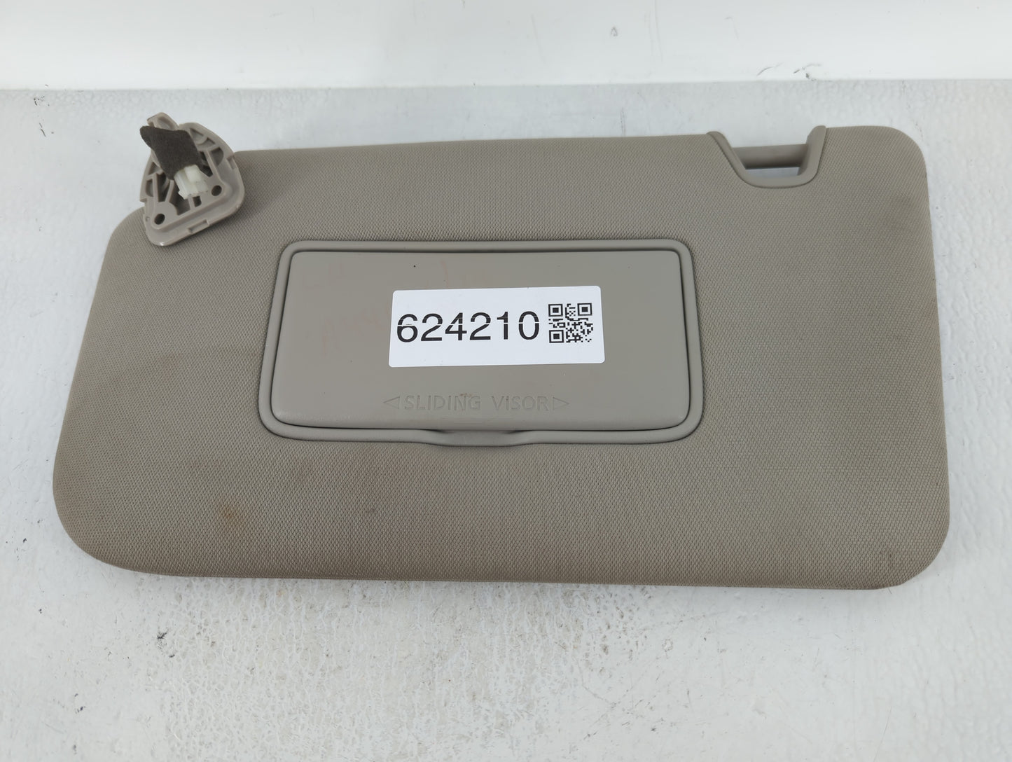 2018-2020 Nissan Rogue Sun Visor Shade Replacement Driver Left Mirror Fits Fits 2018 2019 2020 OEM Used Auto Parts - Oemused
