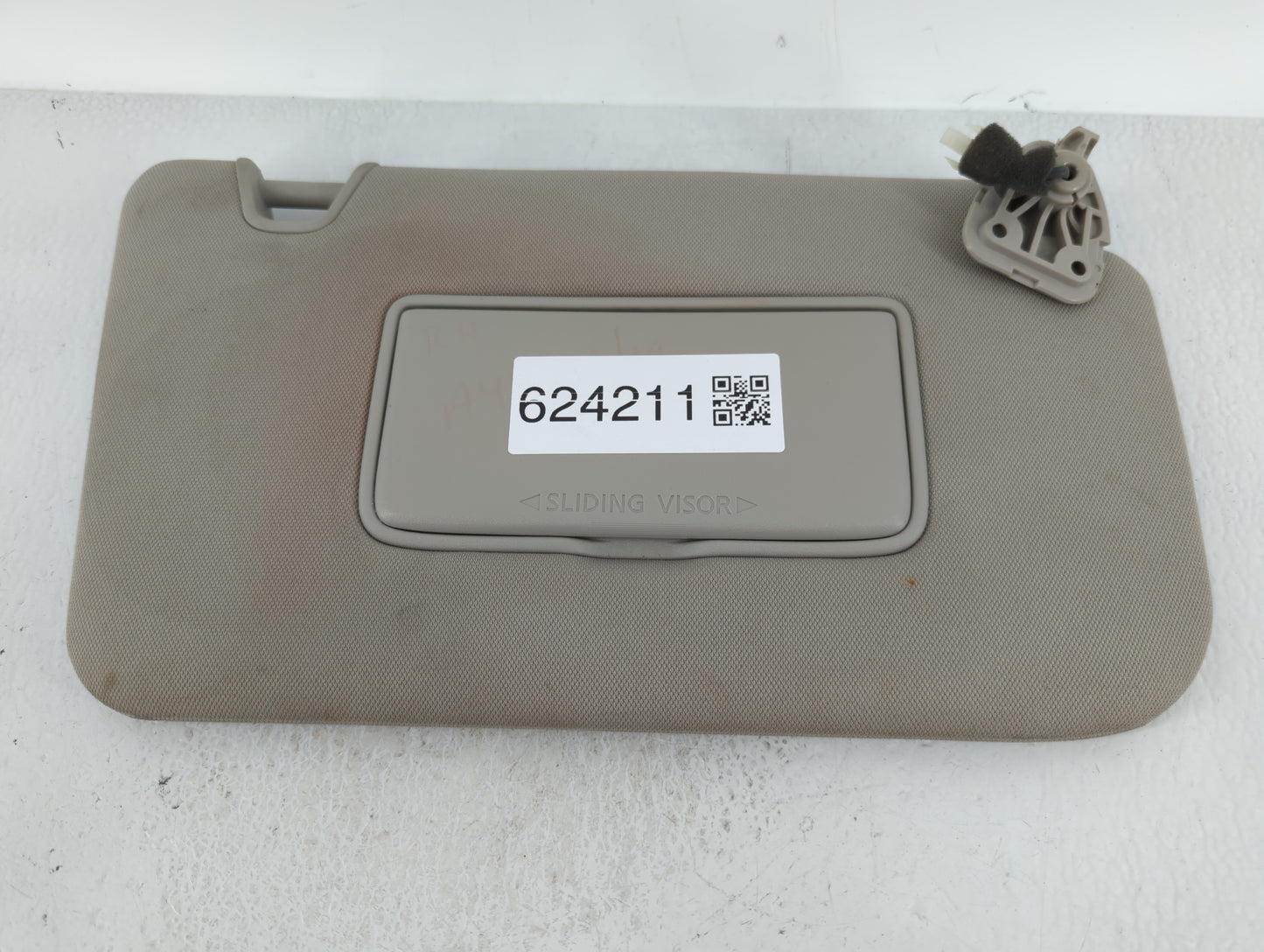 2018-2020 Nissan Rogue Sun Visor Shade Replacement Passenger Right Mirror Fits Fits 2018 2019 2020 OEM Used Auto Parts - Oem