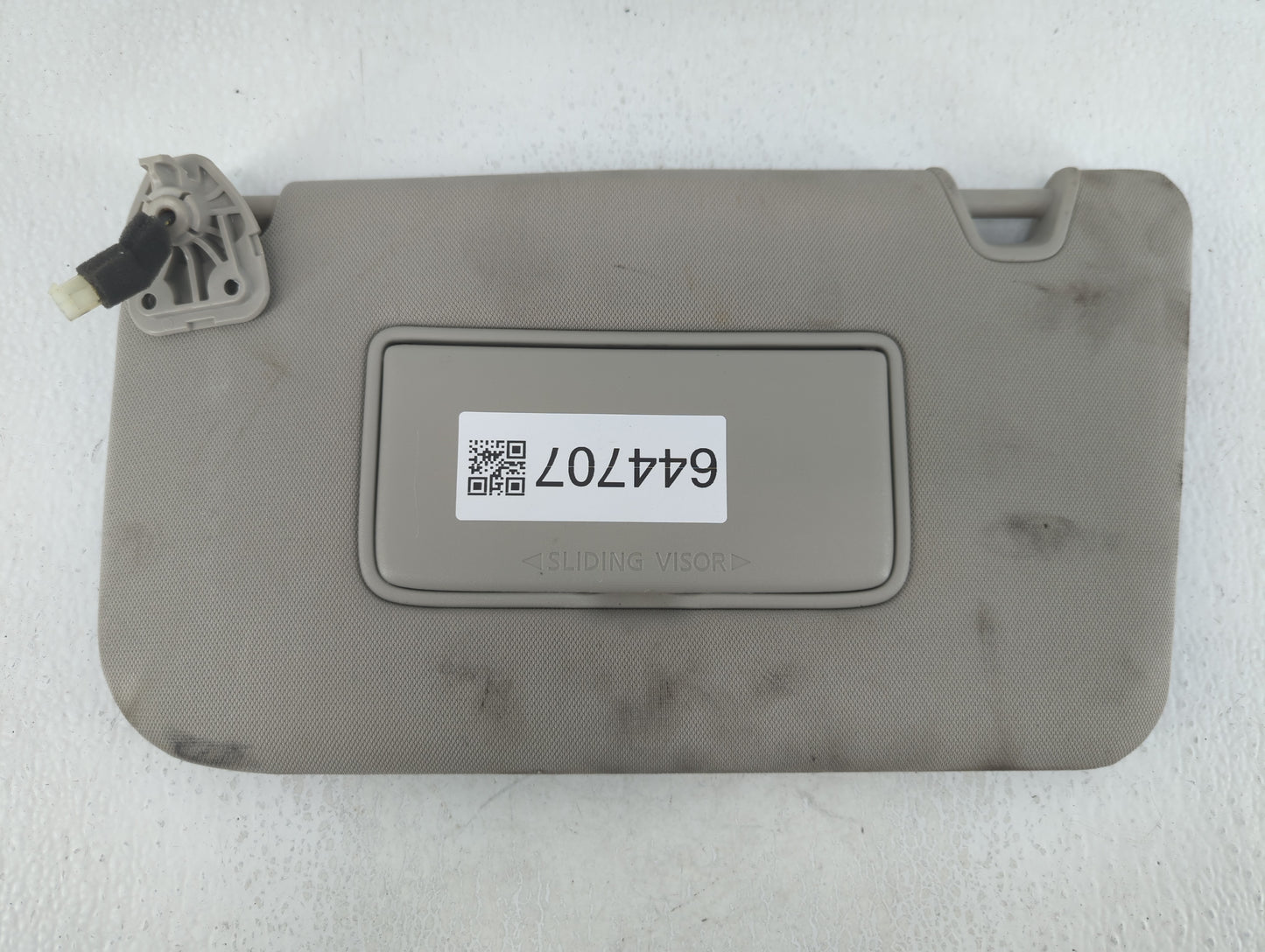 2018-2020 Nissan Rogue Sun Visor Shade Replacement Driver Left Mirror Fits Fits 2018 2019 2020 OEM Used Auto Parts - Oemused