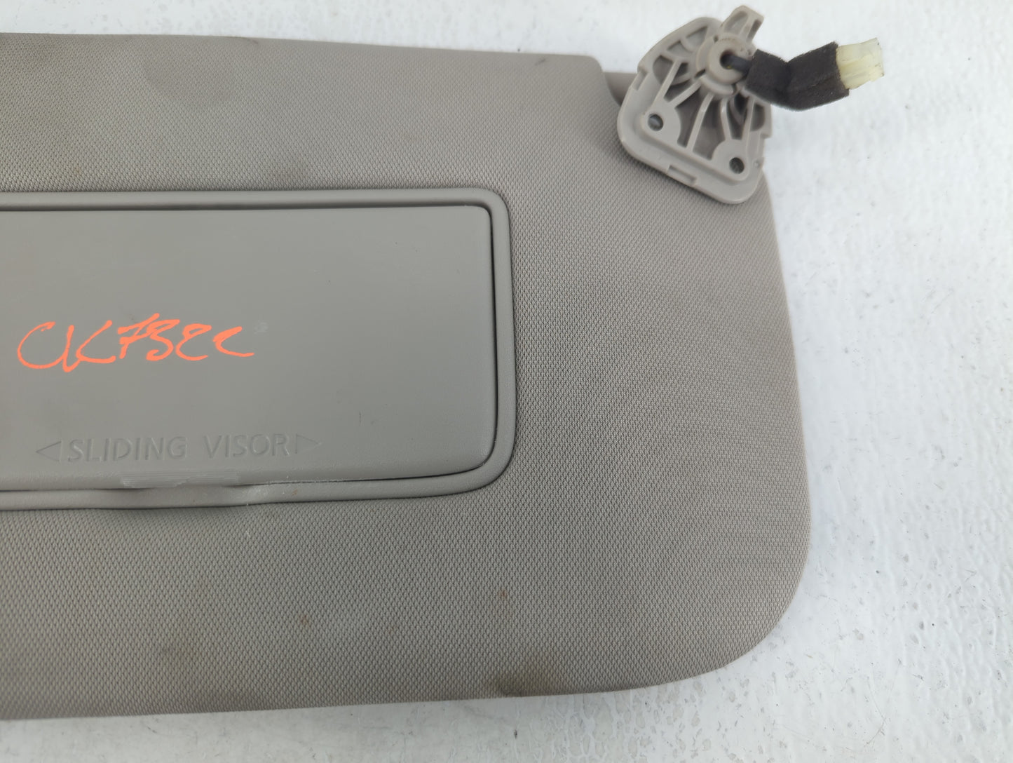 2018-2020 Nissan Rogue Sun Visor Shade Replacement Passenger Right Mirror Fits Fits 2018 2019 2020 OEM Used Auto Parts - Oem