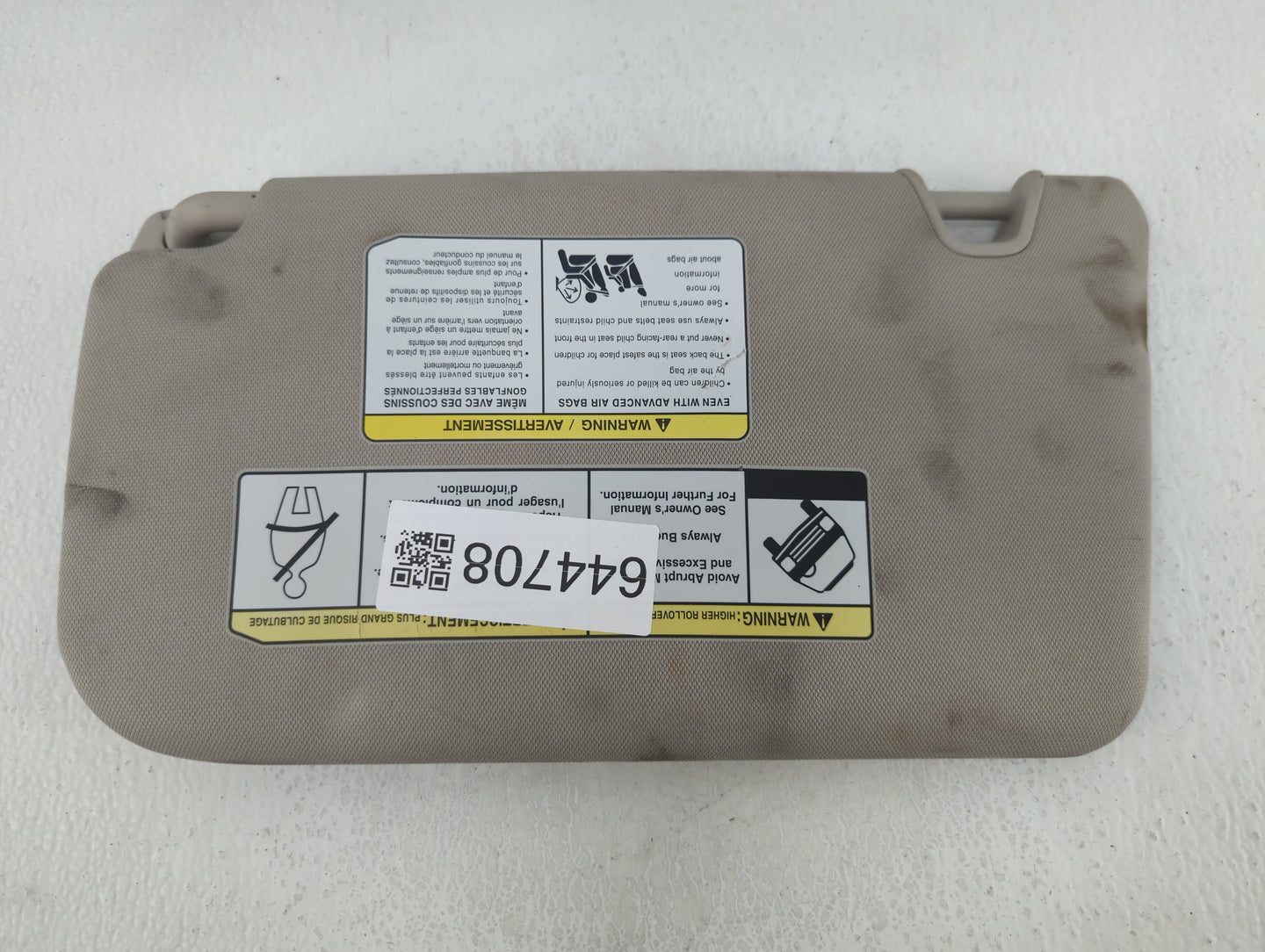 2018-2020 Nissan Rogue Sun Visor Shade Replacement Passenger Right Mirror Fits Fits 2018 2019 2020 OEM Used Auto Parts - Oem
