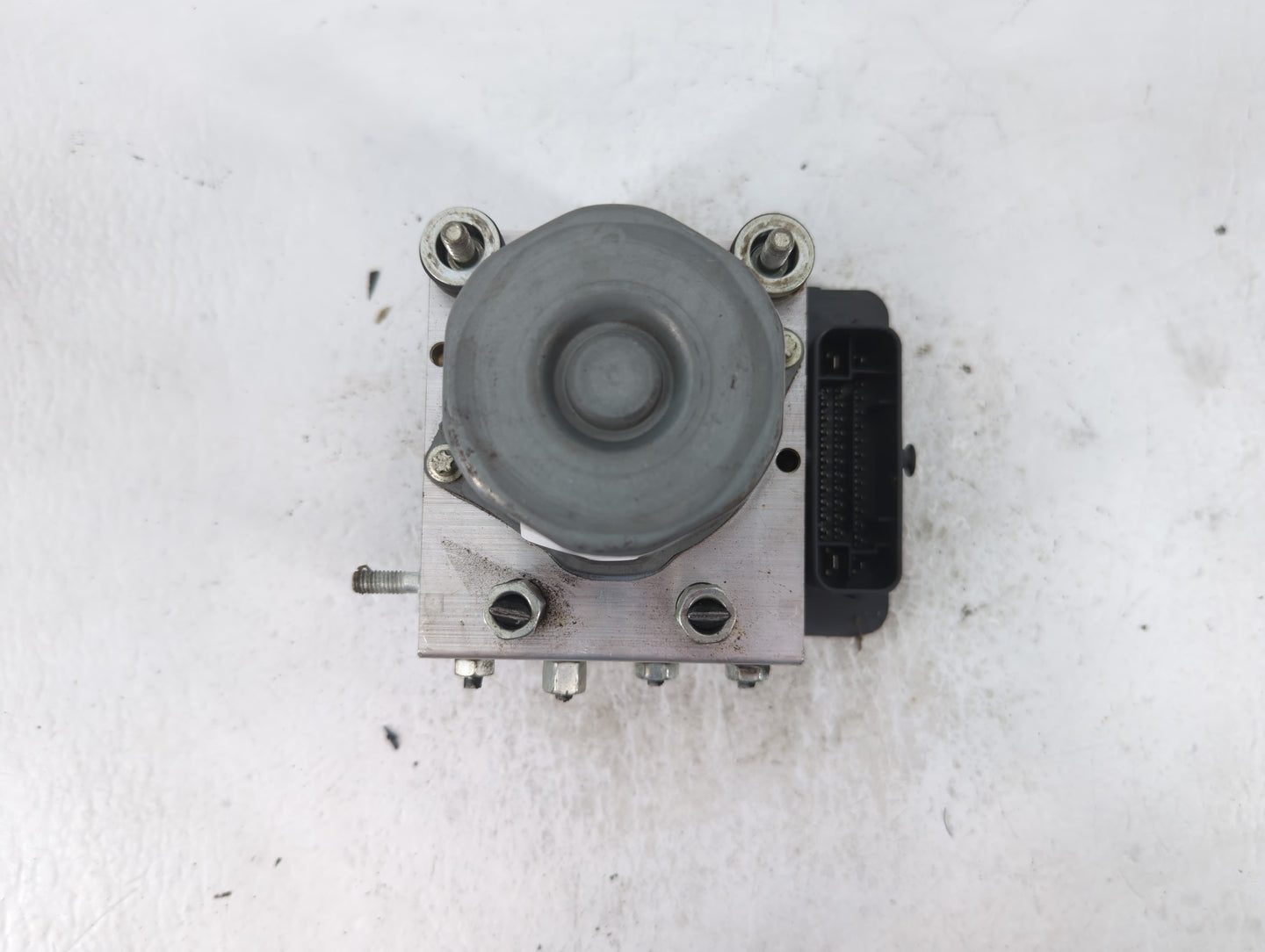 2019-2020 Nissan Rogue ABS Pump Control Module Replacement P/N:47660 7FM0A Fits Fits 2019 2020 OEM Used Auto Parts - Oemused