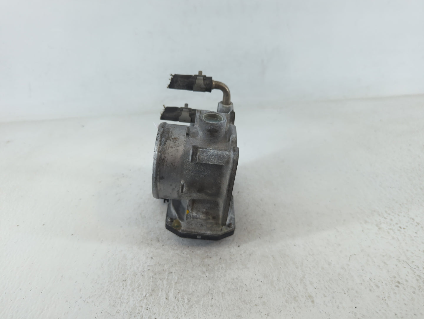 2014-2020 Nissan Rogue Throttle Body P/N:3TA60-01 C Fits Fits 2013 2014 2015 2016 2017 2018 2019 2020 OEM Used Auto Parts - 