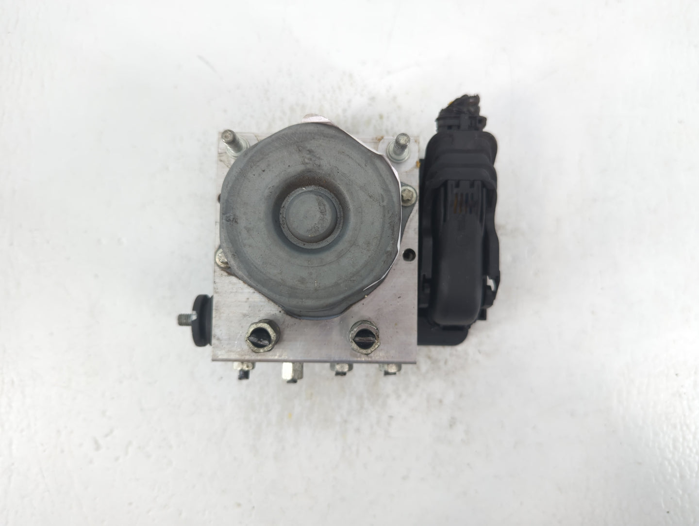 2019-2020 Nissan Rogue ABS Pump Control Module Replacement P/N:47660 7FM5A Fits Fits 2019 2020 OEM Used Auto Parts - Oemused