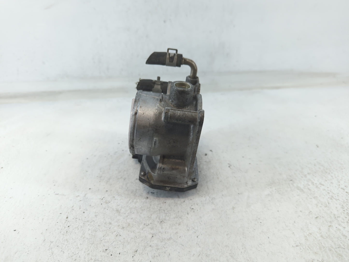 2014-2020 Nissan Rogue Throttle Body P/N:3TA60-01 Fits Fits 2013 2014 2015 2016 2017 2018 2019 2020 OEM Used Auto Parts - Oe
