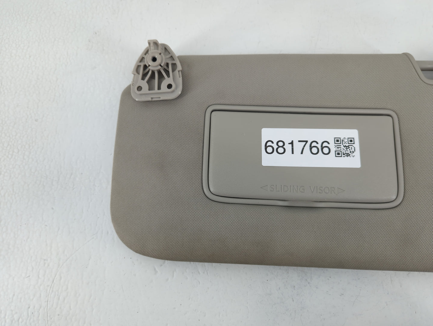 2018-2020 Nissan Rogue Sun Visor Shade Replacement Driver Left Mirror Fits Fits 2018 2019 2020 OEM Used Auto Parts - Oemused