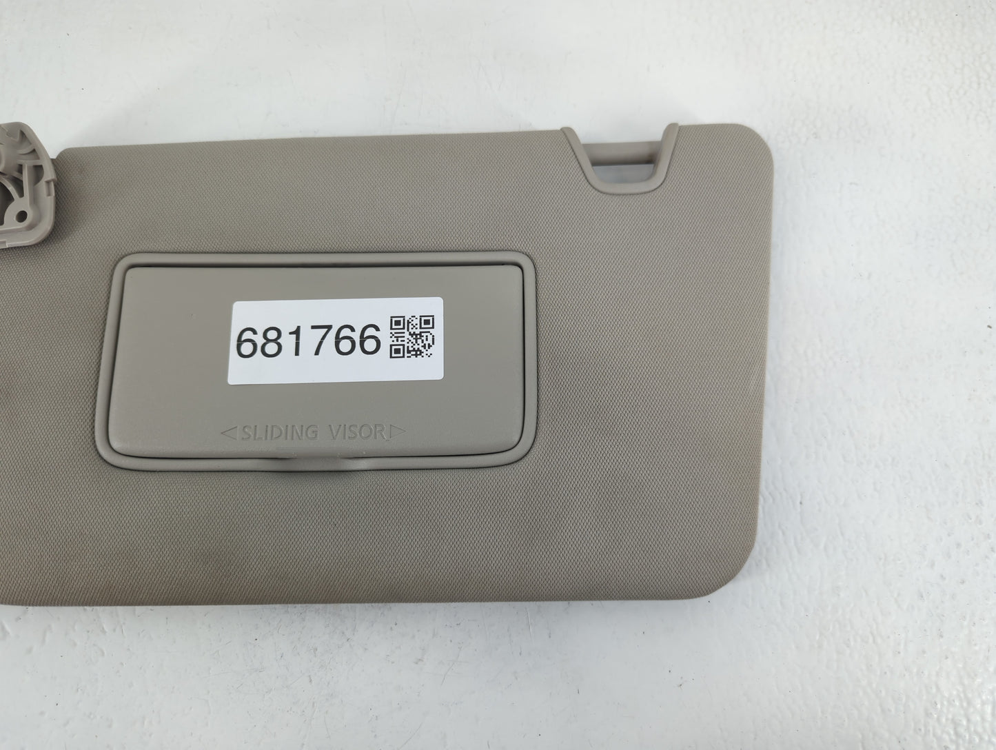 2018-2020 Nissan Rogue Sun Visor Shade Replacement Driver Left Mirror Fits Fits 2018 2019 2020 OEM Used Auto Parts - Oemused