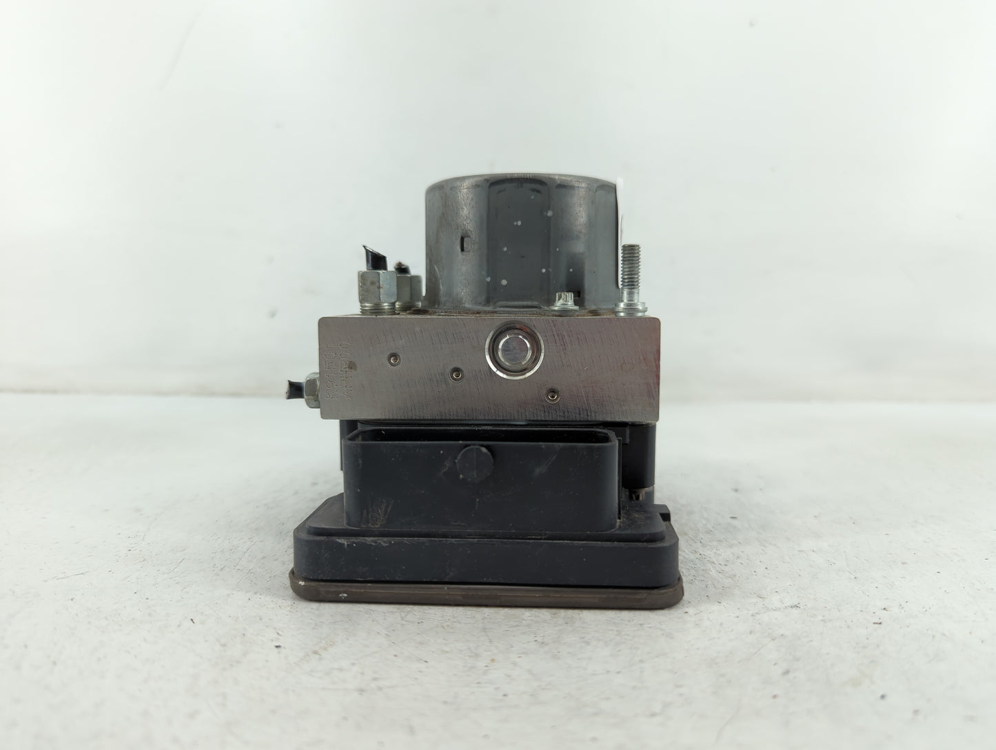 2018-2020 Nissan Rogue ABS Pump Control Module Replacement P/N:47660 5HT0A Fits Fits 2018 2019 2020 OEM Used Auto Parts - Oe