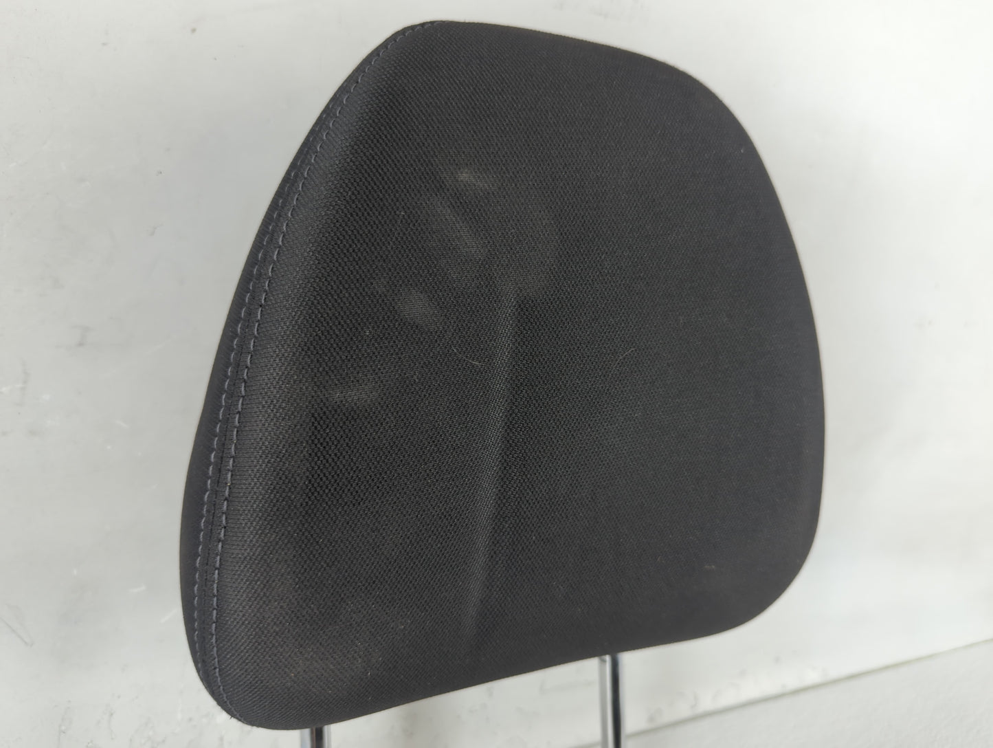 2018-2020 Nissan Rogue Headrest Head Rest Front Driver Passenger Seat Fits Fits 2018 2019 2020 OEM Used Auto Parts - Oemused