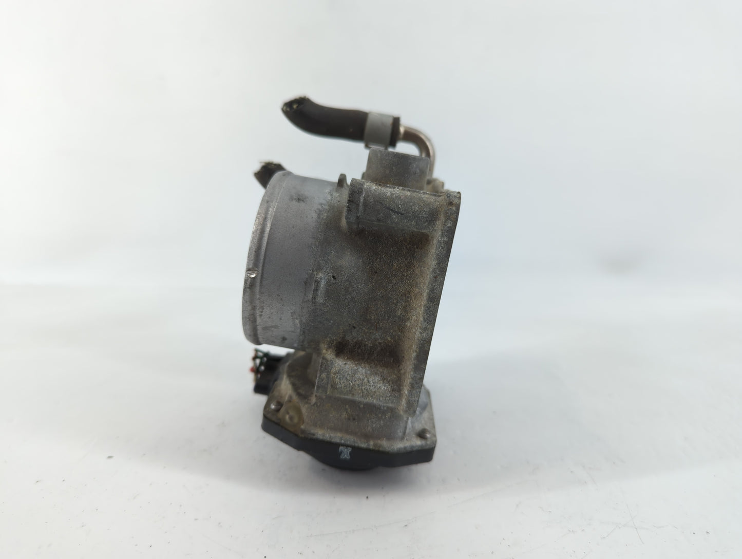 2014-2020 Nissan Rogue Throttle Body P/N:3TA60-01 C Fits Fits 2013 2014 2015 2016 2017 2018 2019 2020 OEM Used Auto Parts - 