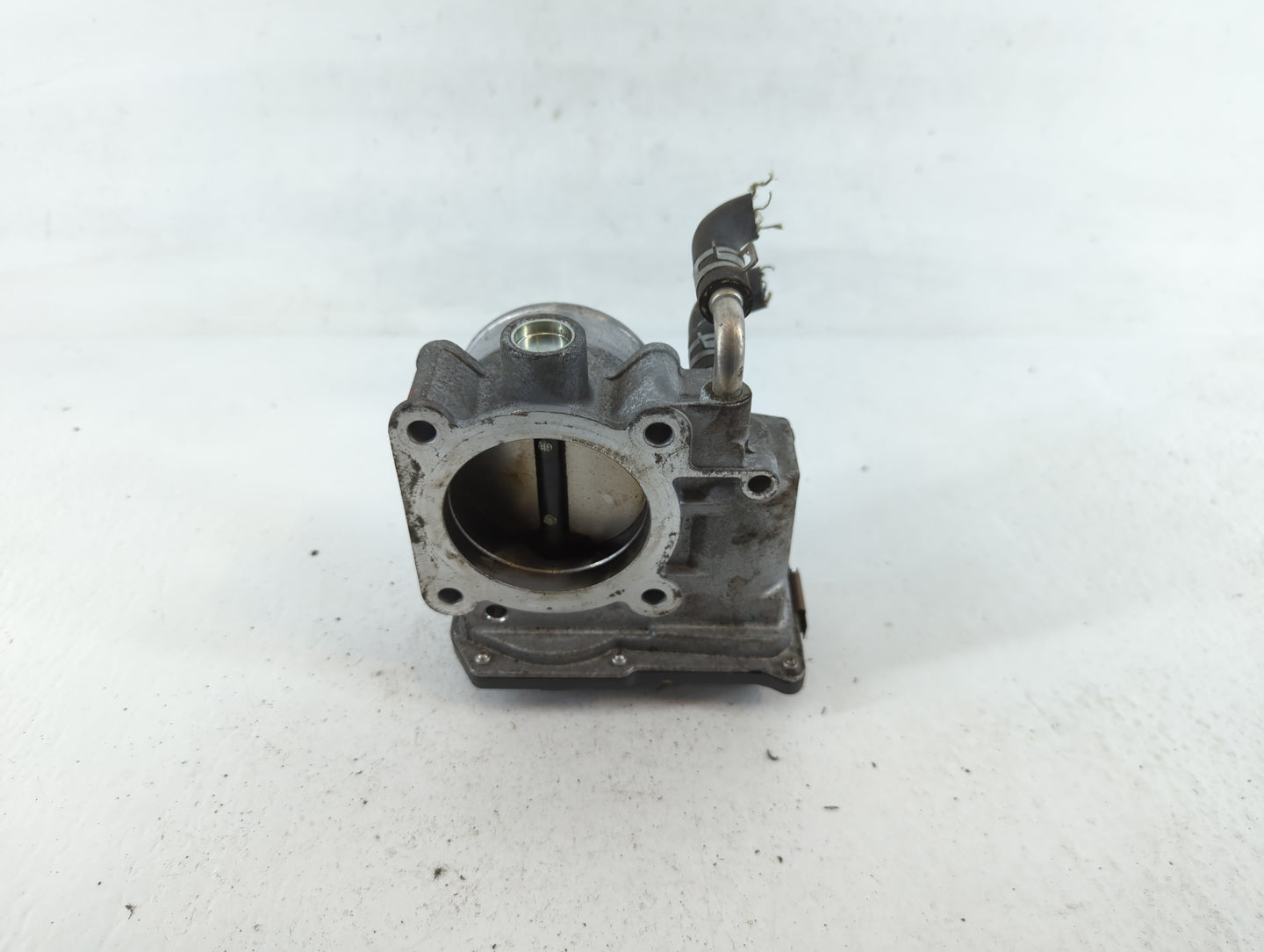 2014-2020 Nissan Rogue Throttle Body P/N:3TA60-01 C Fits Fits 2013 2014 2015 2016 2017 2018 2019 2020 OEM Used Auto Parts - 