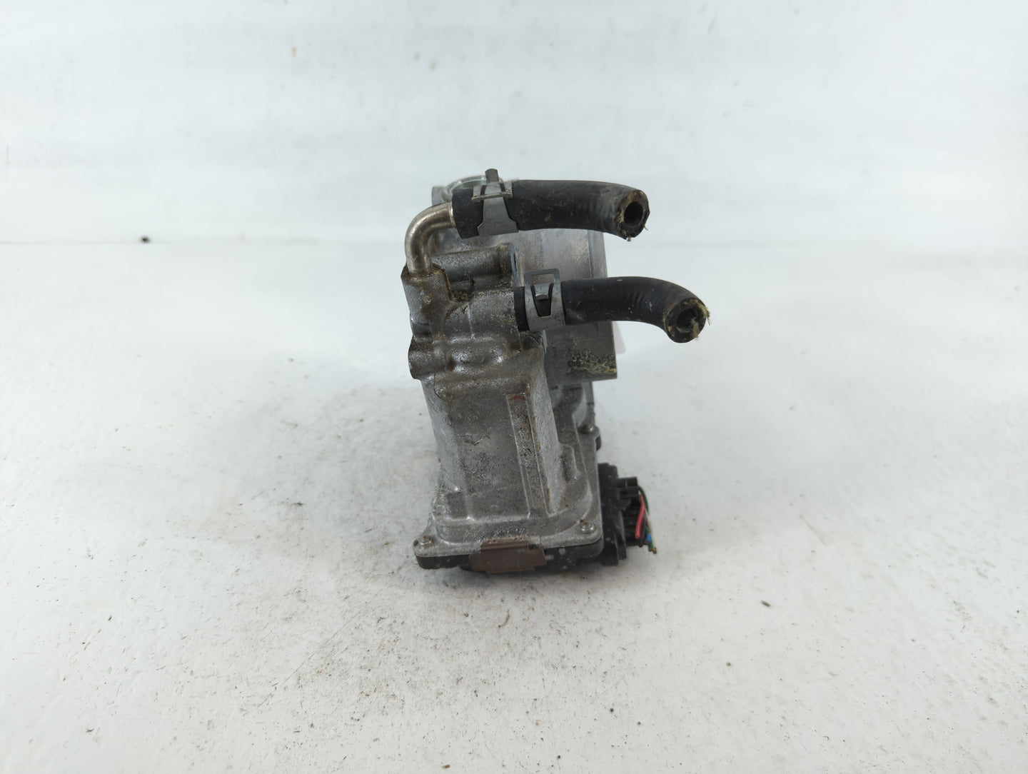 2014-2020 Nissan Rogue Throttle Body P/N:3TA60-01 C Fits Fits 2013 2014 2015 2016 2017 2018 2019 2020 OEM Used Auto Parts - 
