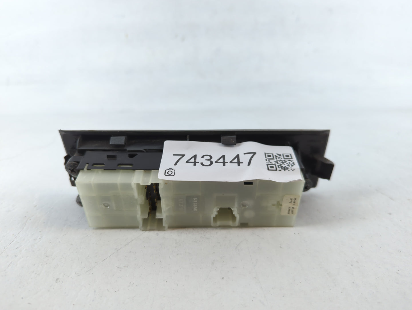 2014-2020 Nissan Rogue Master Power Window Switch Replacement Driver Side Left P/N:25401 1573 Fits OEM Used Auto Parts - Oem
