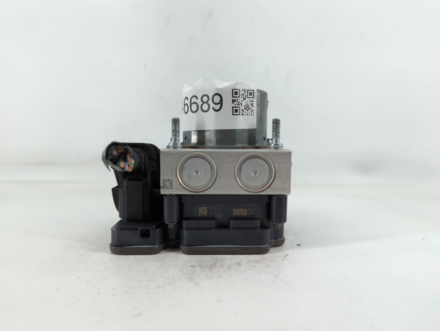 2018-2020 Nissan Rogue ABS Pump Control Module Replacement P/N:2265106527 47660 5HT0A Fits Fits 2018 2019 2020 OEM Used Auto