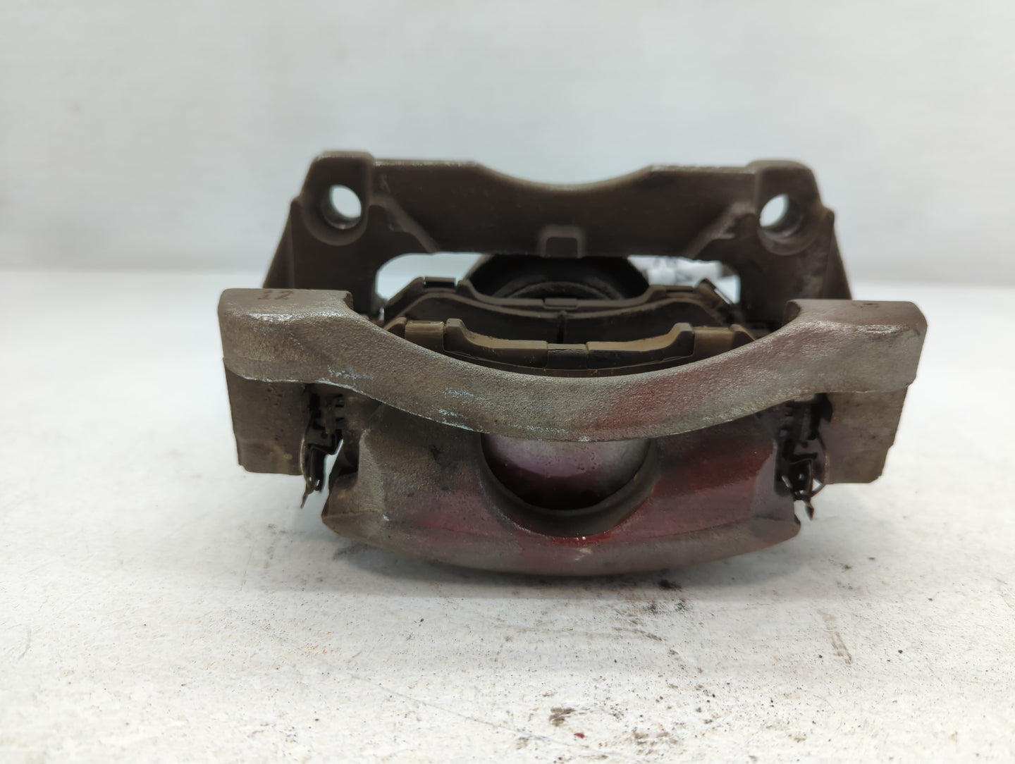 2014-2020 Nissan Rogue Front Passenger Right Brake Caliper - Oemusedautoparts1.com
