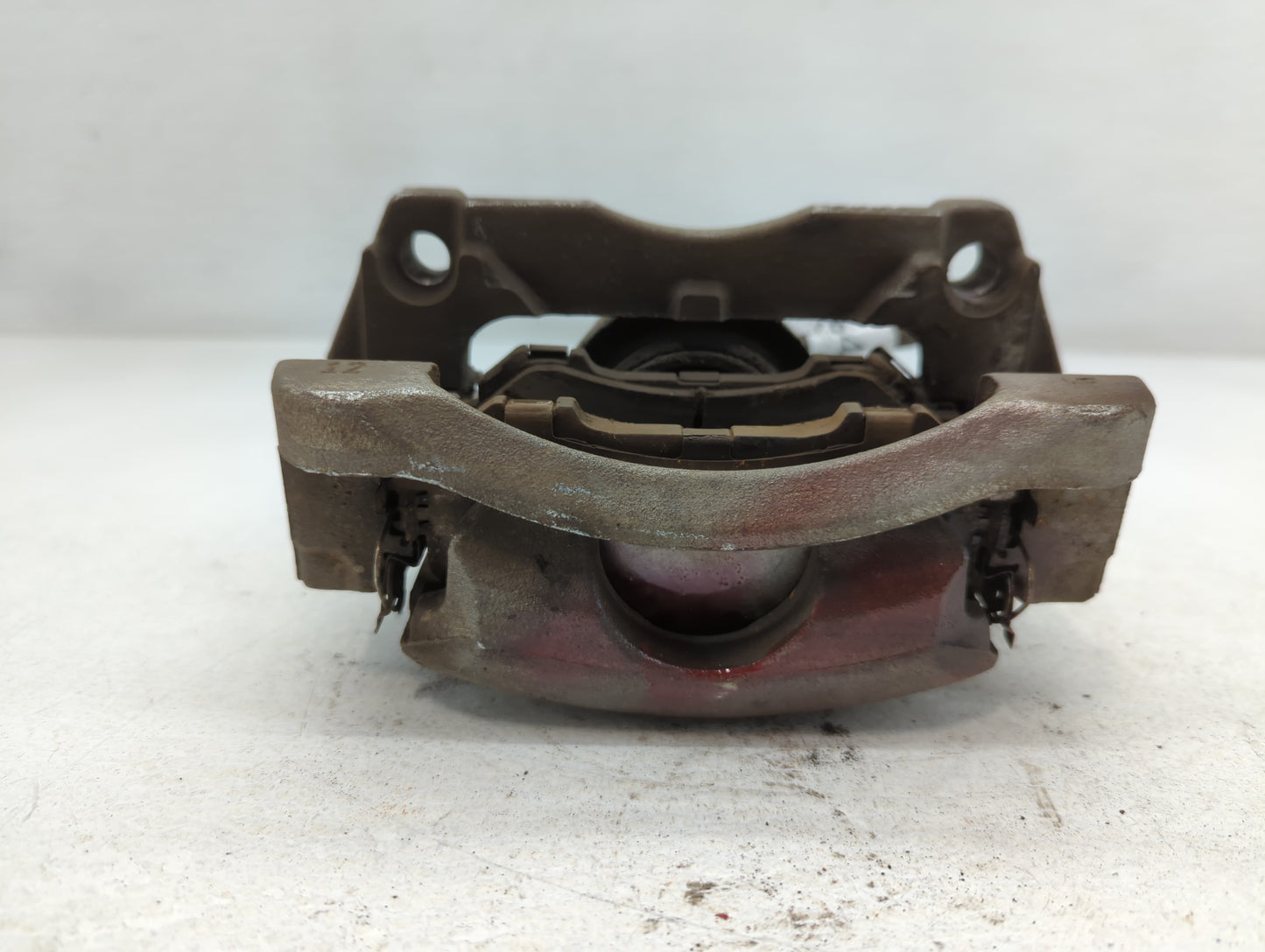 2014-2020 Nissan Rogue Front Passenger Right Brake Caliper - Oemusedautoparts1.com