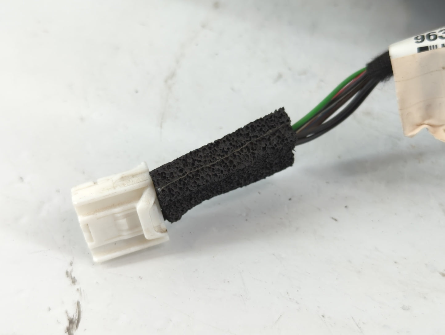 2017-2020 Nissan Rogue Driver Side View Mirror - Left Door Mirror OEM Used - Oemusedautoparts1.com