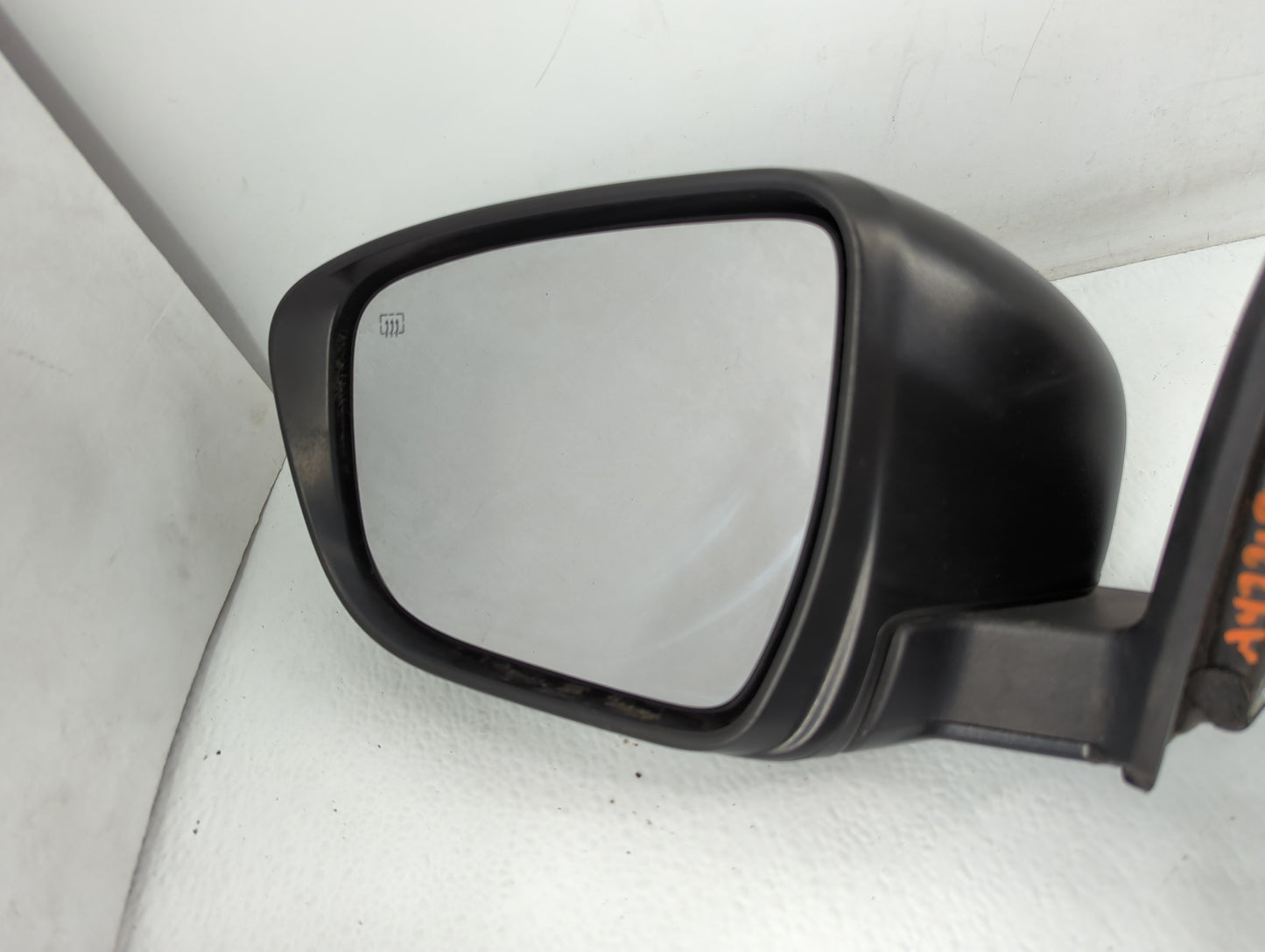 2017-2020 Nissan Rogue Driver Side View Mirror - Left Door Mirror OEM Used - Oemusedautoparts1.com