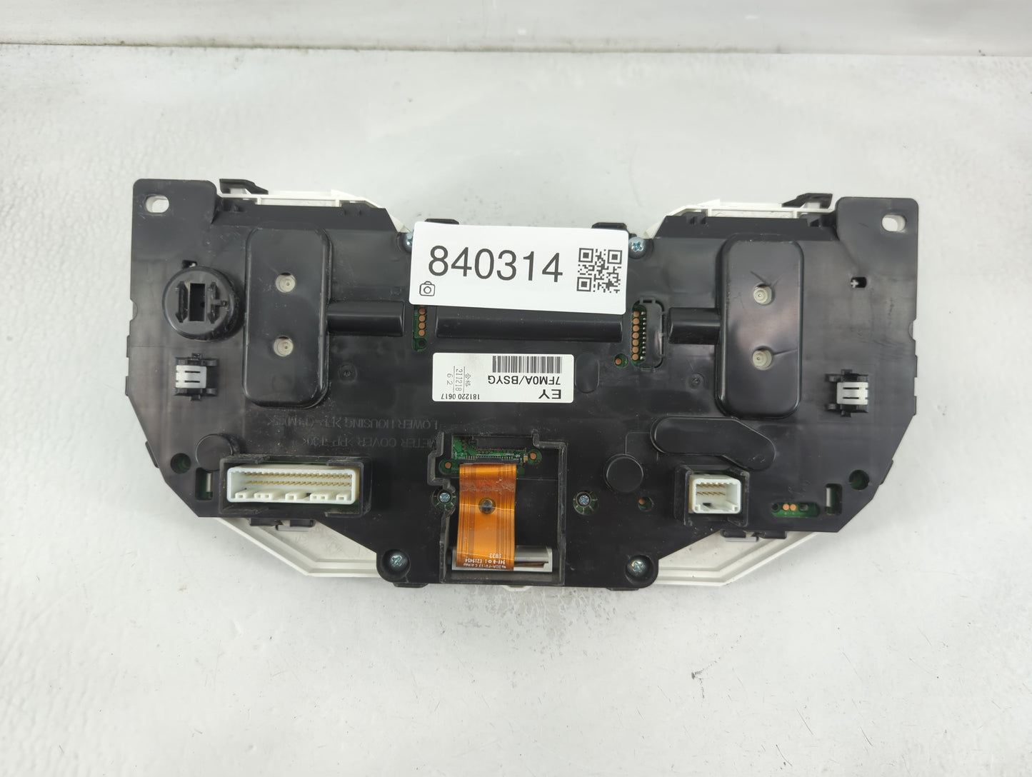 2019-2020 Nissan Rogue Instrument Cluster Speedometer Gauges P/N:181220 0617 Fits Fits 2019 2020 OEM Used Auto Parts - Oemus