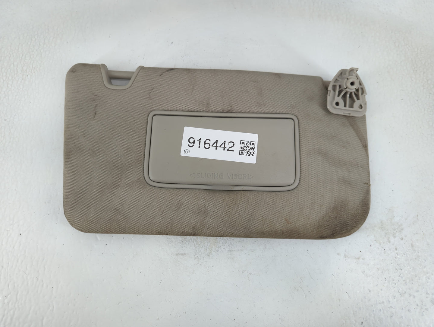 2018-2020 Nissan Rogue Sun Visor Shade Replacement Driver Left Mirror Fits Fits 2018 2019 2020 OEM Used Auto Parts - Oemused