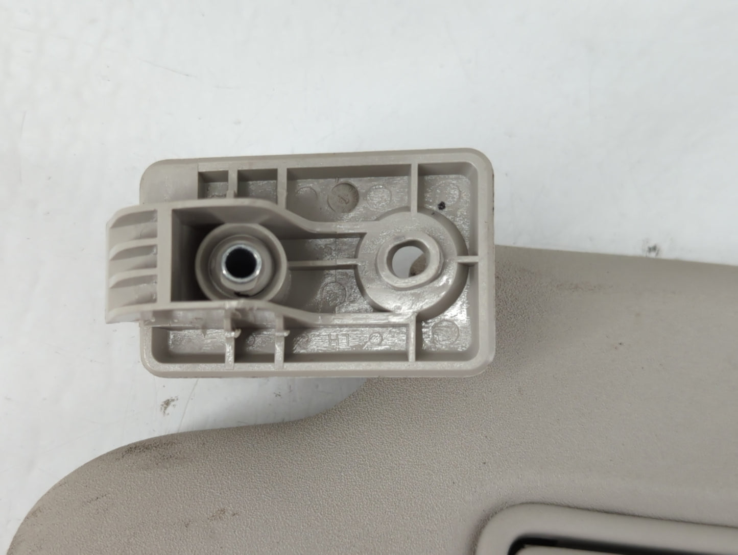 2019-2022 Nissan Rogue Sport Sun Visor Shade Replacement Driver Left Mirror Fits Fits 2019 2020 2021 2022 OEM Used Auto Part