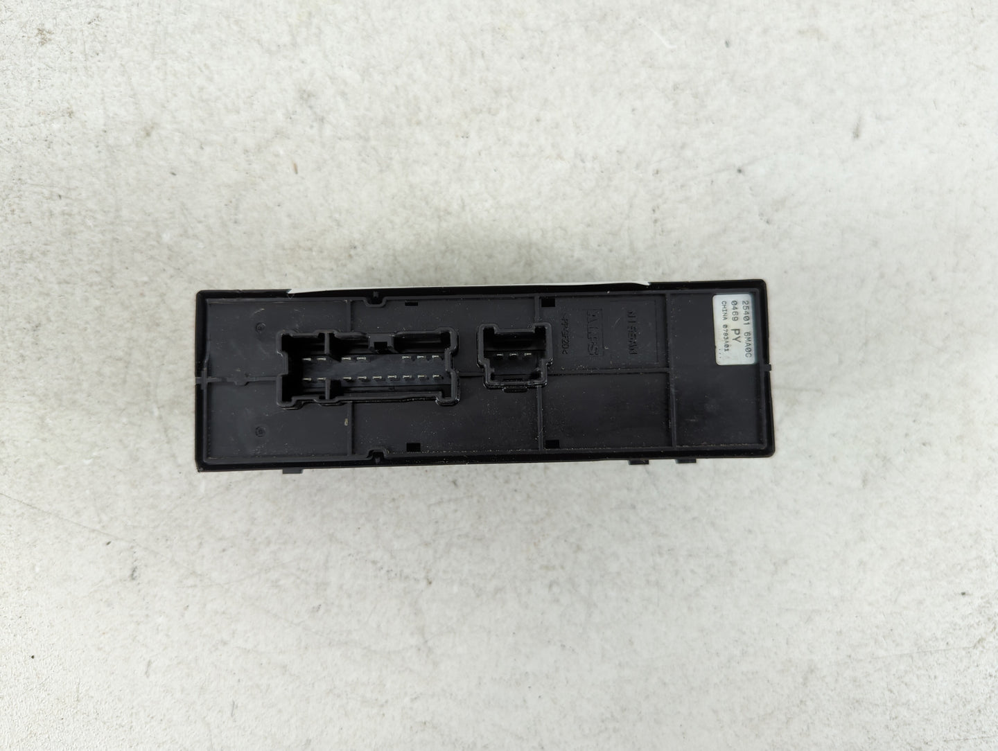 2017-2022 Nissan Rogue Sport Master Power Window Switch Replacement Driver Side Left P/N:25401 6MA0C Fits OEM Used Auto Part